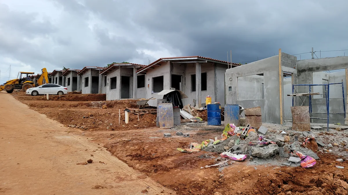 Viviendas de El Roble de Arraiján en distintas fases de construcción